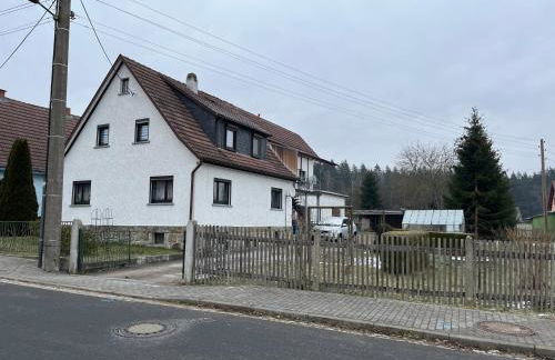 Schöne Zimmer mit gemeinsamer Nutzung von Bad, Toilette und Küche - Foto 2