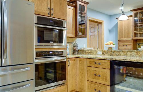 Adirondack Retreat with Heated Pool and Scenic Views! - Foto 8