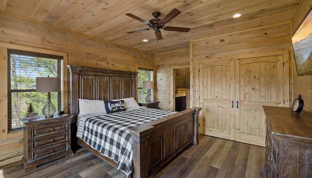 The Hidden Owl Mountain Lodge 5 Bedroom Cabin by RedAwning - Foto 3, Habitación