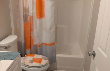 2 Bedroom Basement Home - Foto 5