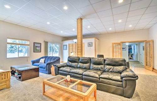 Peaceful Mountain-View Home - Walk to Kenai Lake! - Foto 4