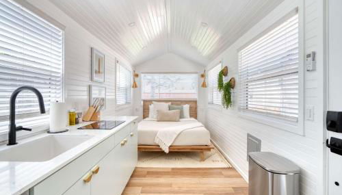 Stay Portland - Teal & Terrazzo Bright Portland Tiny Home - Photo 2