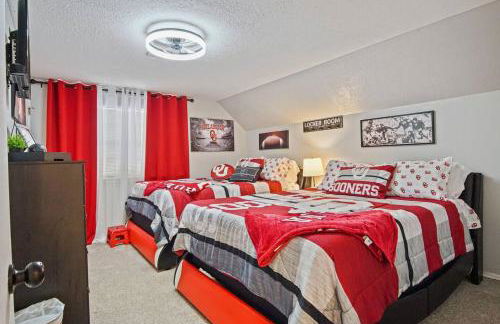 OU Hideaway Relaxing Hot Tub Pool Table - Foto 26