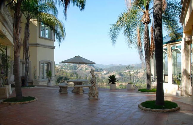 The Stradella Court Mansion - Photo 25