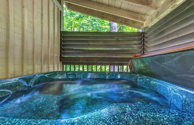 Smokies Bungalow - Photo 1