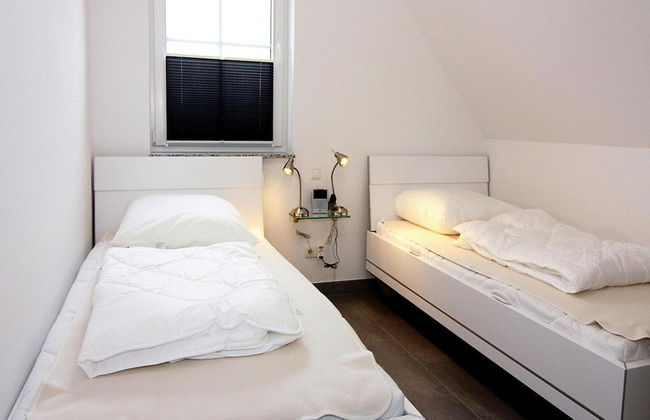 Holiday Home Lotsenhaus am Breetzer Bodden - Photo 2