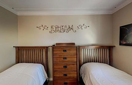 Spacious 3 Bed 3 Bath Condo with Pool - Foto 19