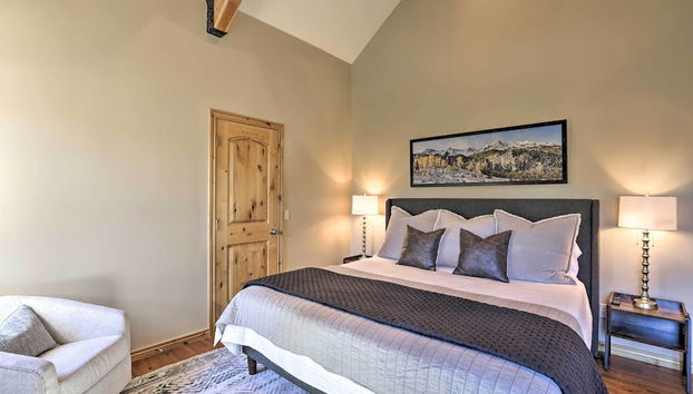 Silverthorne Cabin w/ Deck, Grill & Balcony - Foto 2, Interni