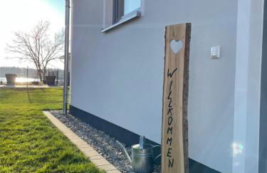 5 Sterne-Ferienhaus Eisvogel am See mit Sauna und Kamin - Foto 2