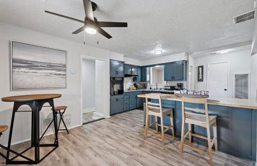 5BR Home Large Backyard Group-Friendly #12 - Foto 16