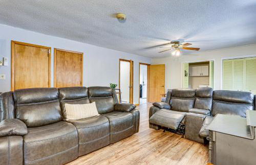 Luxury Home with Game Room, 4 Mi to Bushkill Falls! - Foto 19