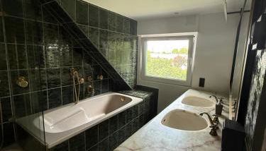 Stilvolles Retreat mit Loggia & 2 Schlafzimmern - Foto 3