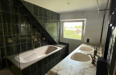 Stilvolles Retreat mit Loggia & 2 Schlafzimmern - Foto 3