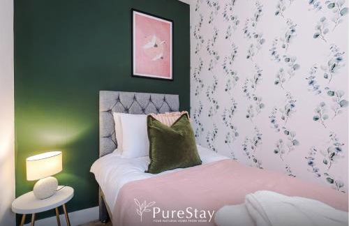 Stylish 4 Bedroom Home in Port Sunlight with 7 Beds Perfect for Business Bookings and Groups - Foto 4