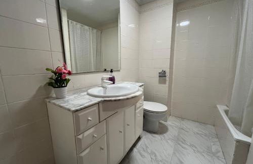 Casa adosada junto a la playa de El Perelló - Foto 9