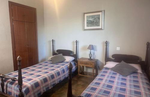 Casa para fiestas 16 personas, barbacoa y terraza - Photo 48