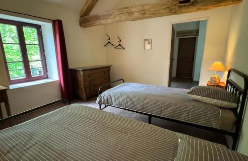 Gîte La Maison des Poètes de 1 à 6 personnes à Treigny Perreuse - Foto 20