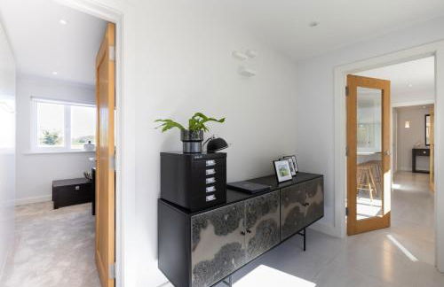 Spacious 4BD Smart Home in Idyllic Rural Setting - Foto 29