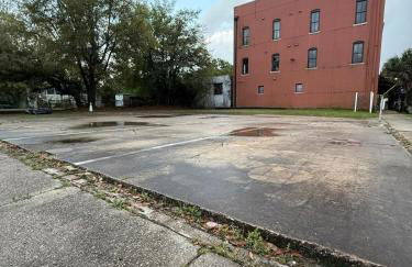 Exposed Elegance - Foto 33