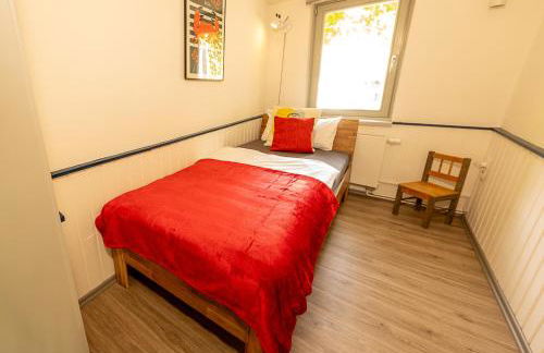 FEWO am Schwanseebad mit Garten - Ruhig, Familienfreundlich und Zentrumsnah - Foto 2