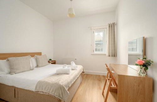 Historic Apartment in Old Town - Photo 10