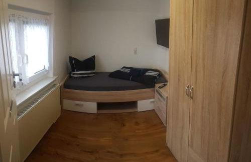 Große Monteurs und Handwerkerwohnung nahe Potsdam Berlin Bad Belzig und Brandenburg Ferienhaus zur weißen Taube - Foto 9