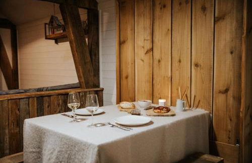 Sky Cabin. Cosy Forest Log Cabin 3 night minimum - Foto 9