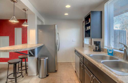 Fantastic 4 Bedroom in a Great Area - Foto 8