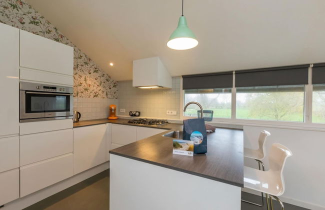 Apartment Near the Beach - Photo 7