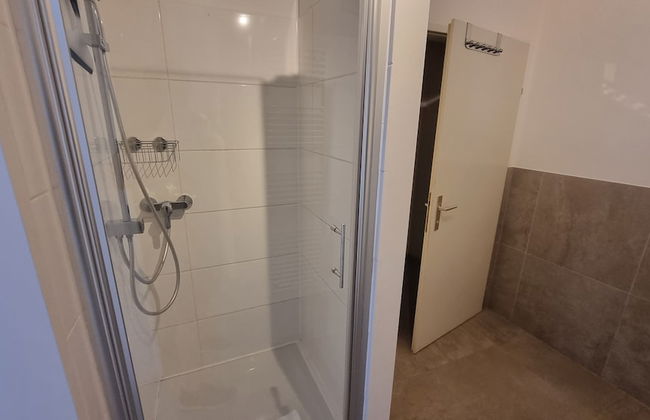 Allinone Apartments - Photo 18