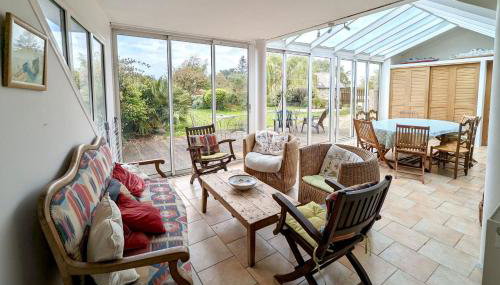 Rare pearl with garden facing the sea - Foto 2