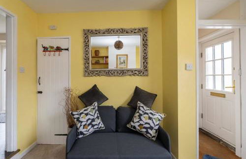 Quaint 3 bed Cottage in central Dorking with parking - Foto 37