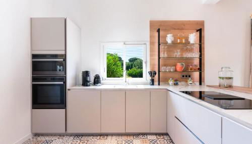 Maison Tropézienne en plein centre avec jardin et piscine - Photo 4