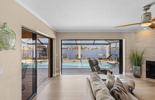 Modern, Luxurious, Waterfront home with Heated Pool - Villa Dock Holiday - Roelens Vacations - Foto 17