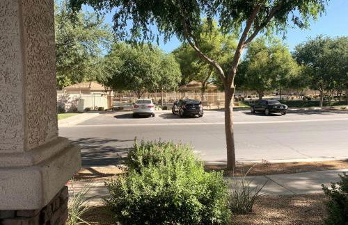 Amazing Gilbert home 3 Bed 2 and half Bath sleeps 8 2 car garage - Foto 38