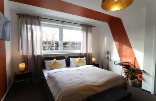 Urban Lodge Erlangen I Superzentral I Free Parking I WLAN I Netflix - Foto 3