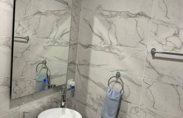 FANTÁSTICO PISO A 5 MINUTOS DE LA ESTACION DE BUS Y TREN a metros de la PLAYA - Foto 21