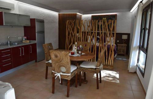 Relax in this Canary Islands Apartment with Breathtaking Mountain Views - Foto 7