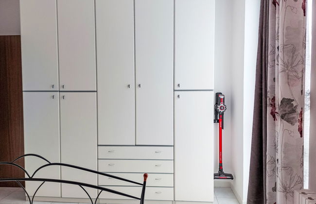 3 bedroom Apartment in Cipressa with swimming pool and garden - Photo 41