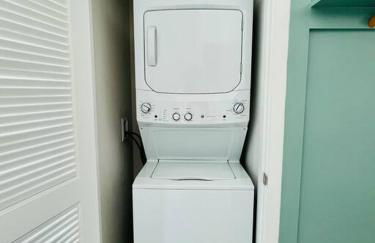 Sleek 2BD 2BA Condo In Miami Design District - Photo 18