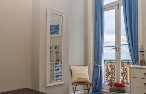 The Old Spy Headquarters - Foto 18