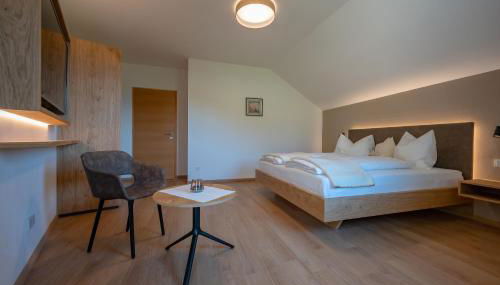 Weingut Lahn zu Eppan - Foto 4