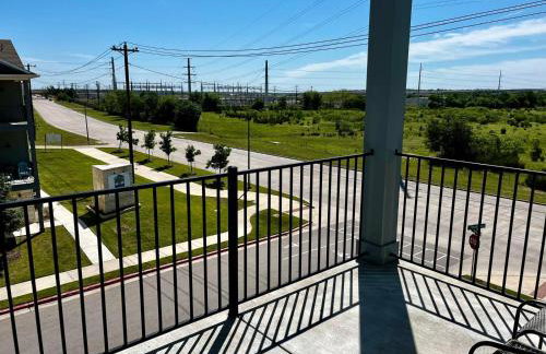 Elegant Home with Stunning Views and Comfortable Amenities - Foto 3