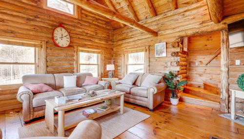 Near Trails, Lakes and Slopes Cabin in Walpole! - Foto 5