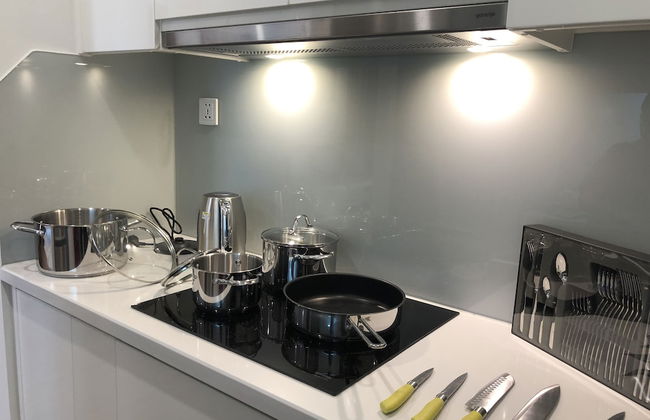 Luxury Condotel Vinhomes Skylake Keangnam - Photo 8