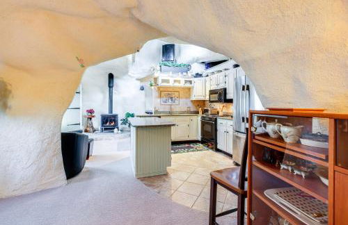 Less Than 6 Mi to Arlington Whimsical Stone Abode! - Foto 12