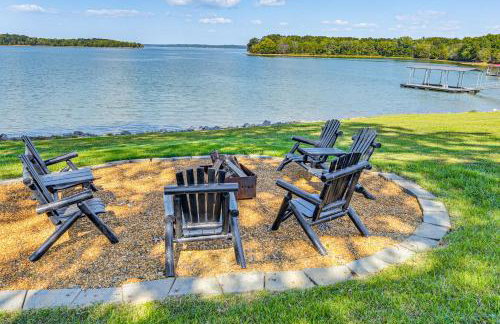 Edgewater on Kentucky Lake with Hot Tub and Games - Foto 3