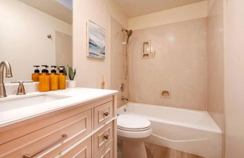 #Marbella Lane - Luxe Townhome Near 2026 World Cup - Foto 35