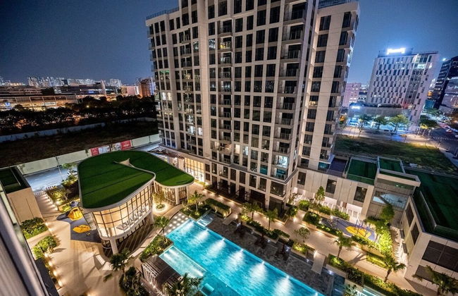 Happy Light Apartment in the Cardinal Court - Photo 50