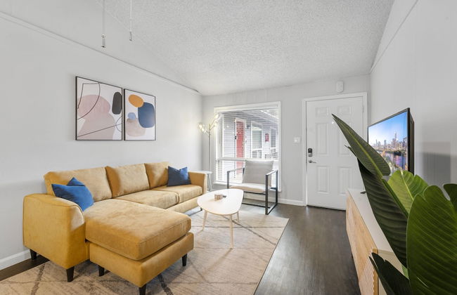 Prime Soco Comfy 2BR King Suite w Pool Parking - Foto 7